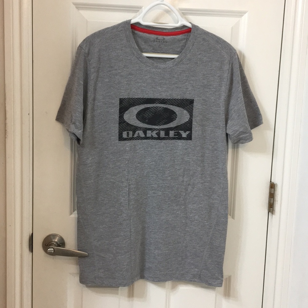 Men’s Grey Oakley crew neck t-shirt